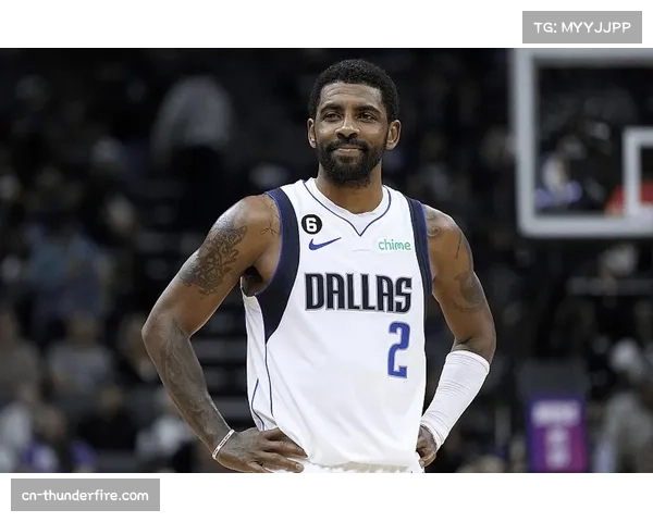 独行侠欧文关键时刻单打,连续胯下运球后后撤步三分命中 独行侠欧文关键时刻单打,连续胯下运球后后撤步三分命中